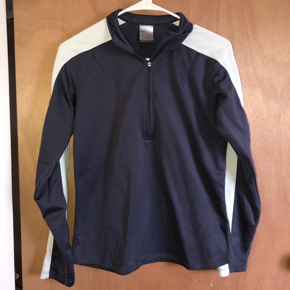 Nike women’s quarter zip sweater